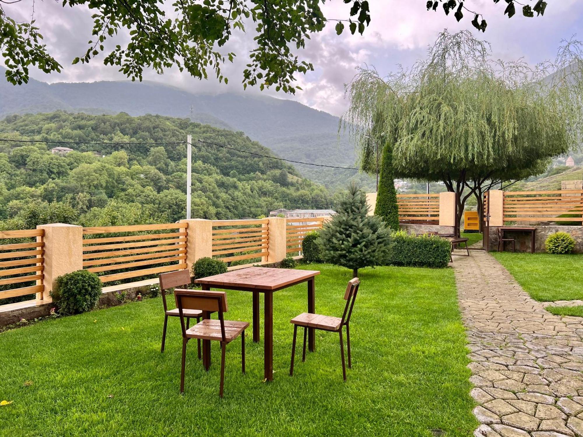 Dilivita Rest House Dilidžan Exteriér fotografie