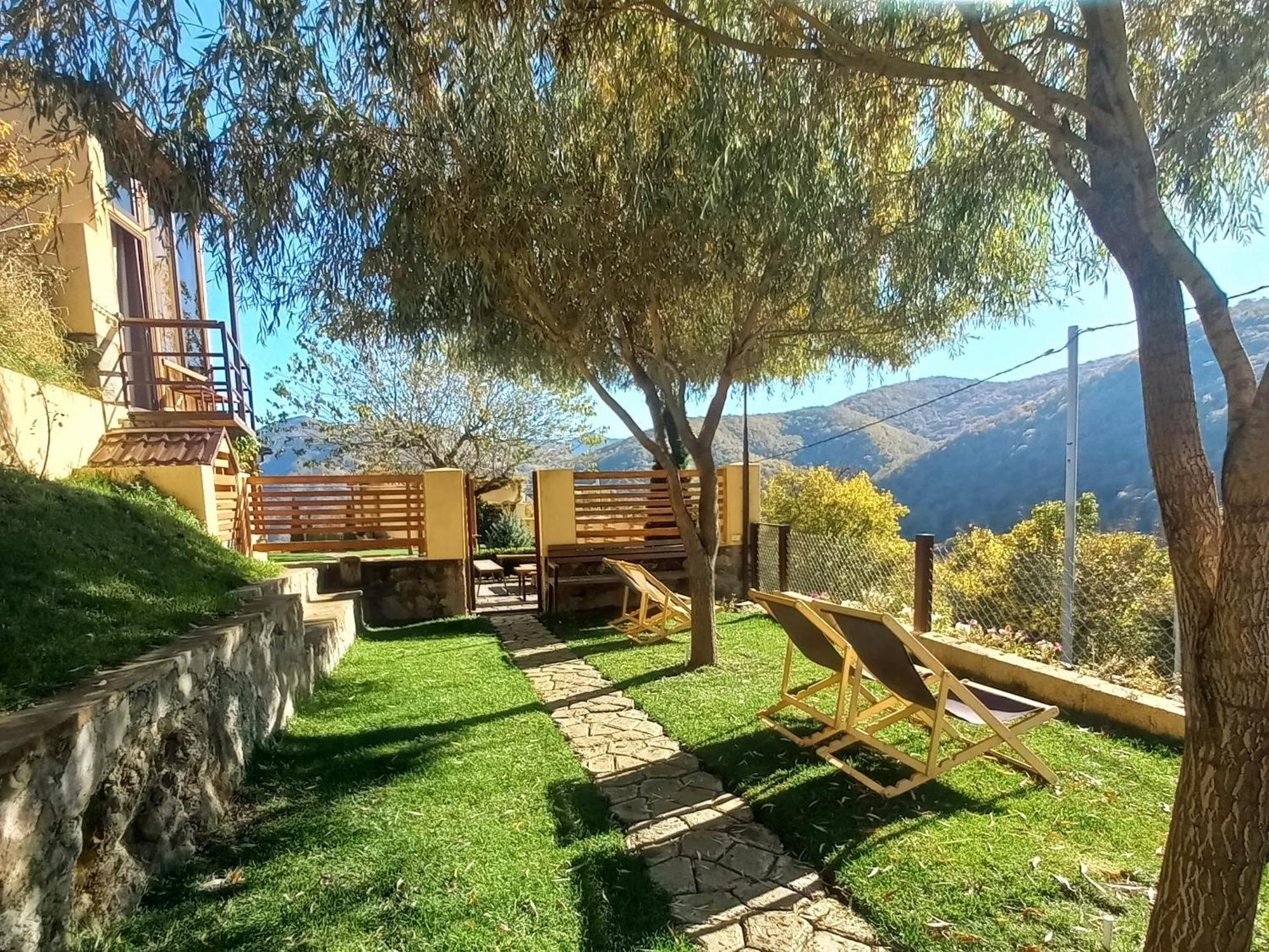 Dilivita Rest House Dilidžan Exteriér fotografie