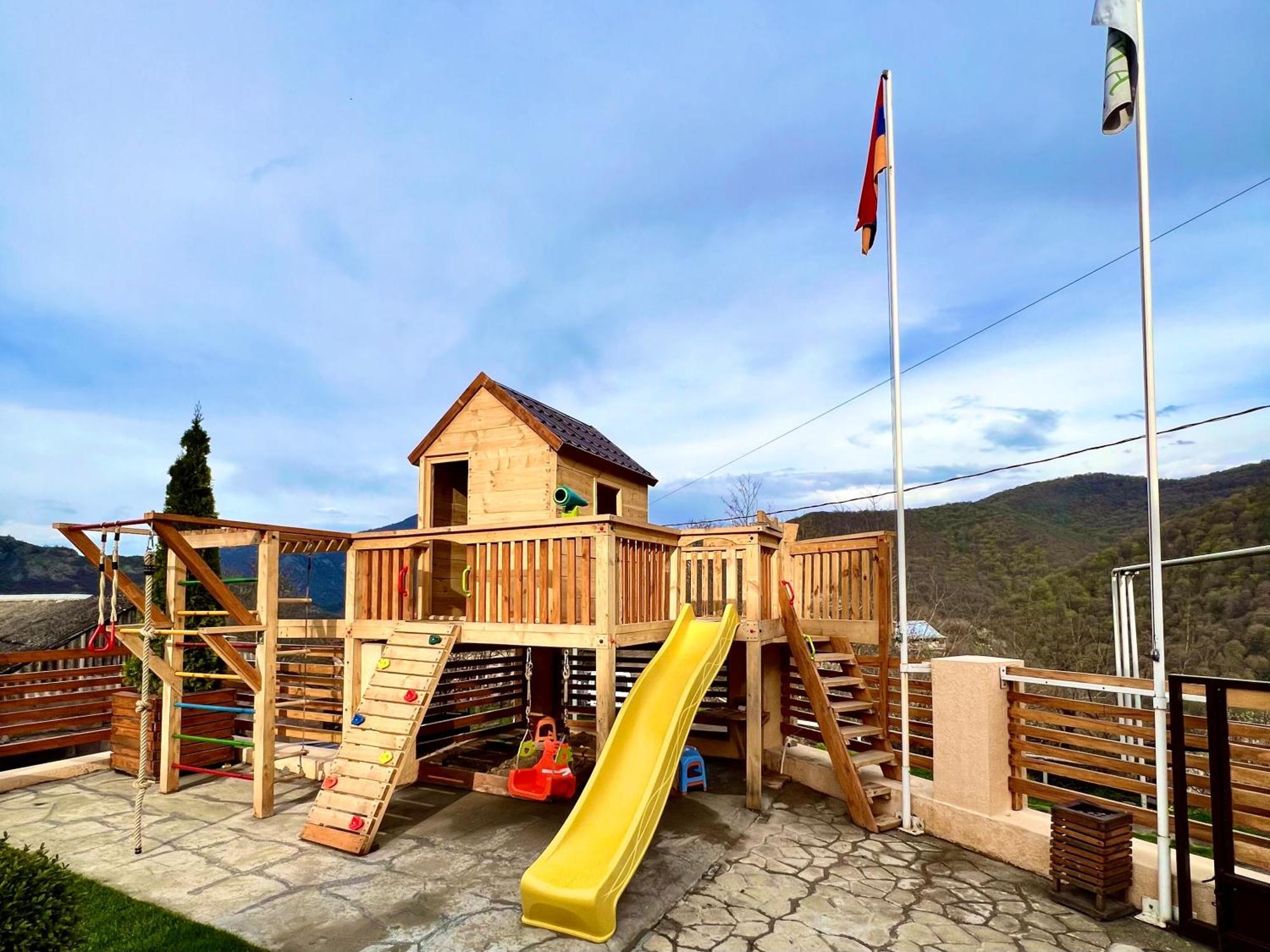 Dilivita Rest House Dilidžan Exteriér fotografie